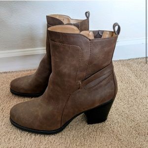 Naturalizer Ankle Boots size 10